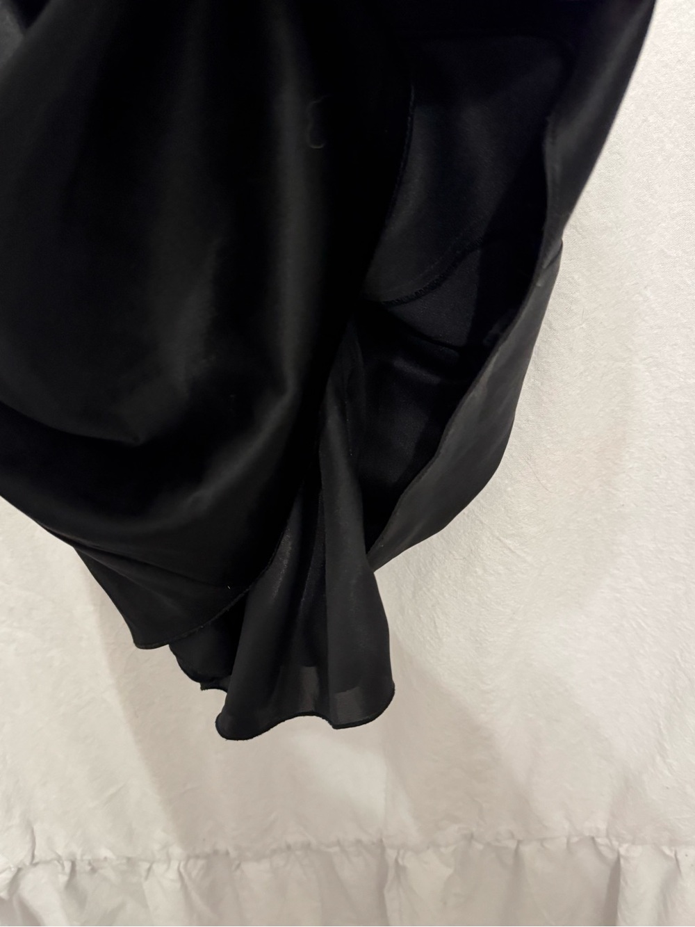 Black One-Shoulder Ruffle Cocktail Dress - Picture 5 of 9